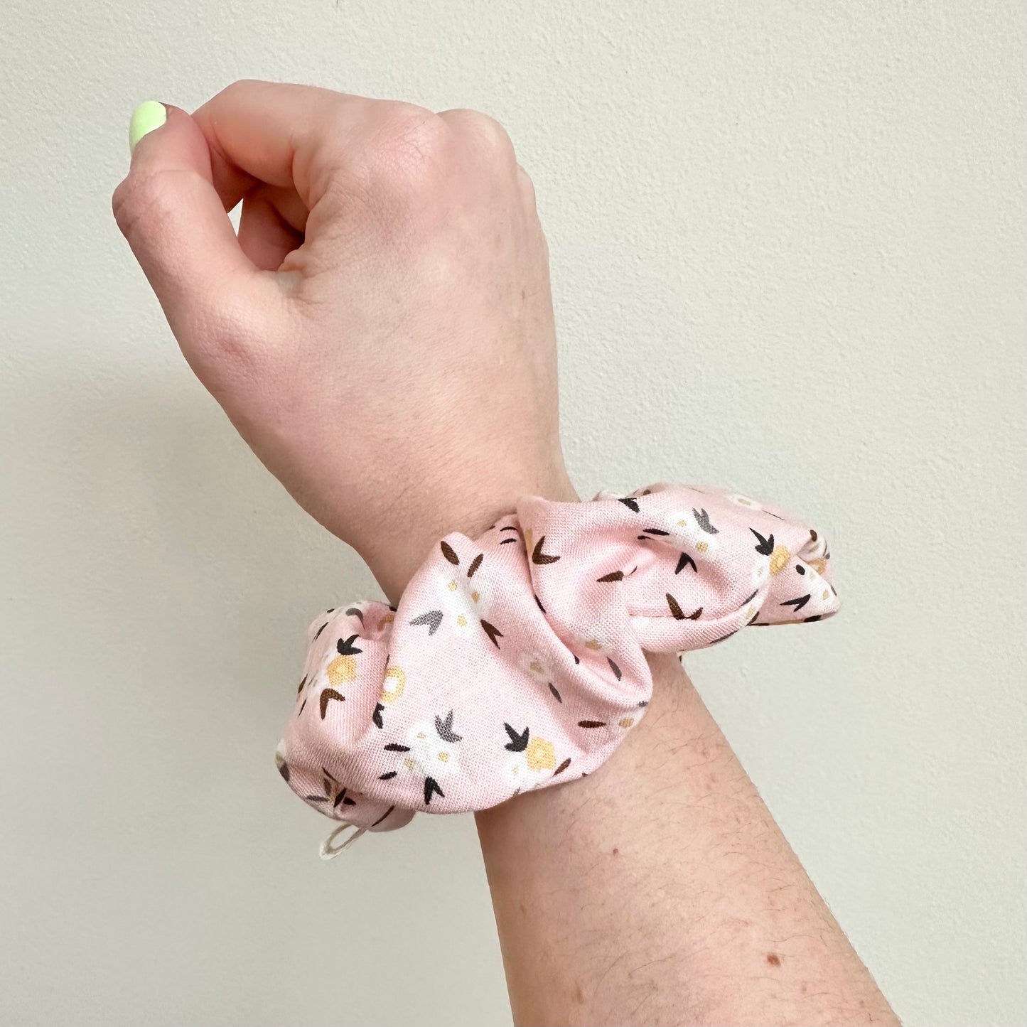 Scrunchie - Pink Floral