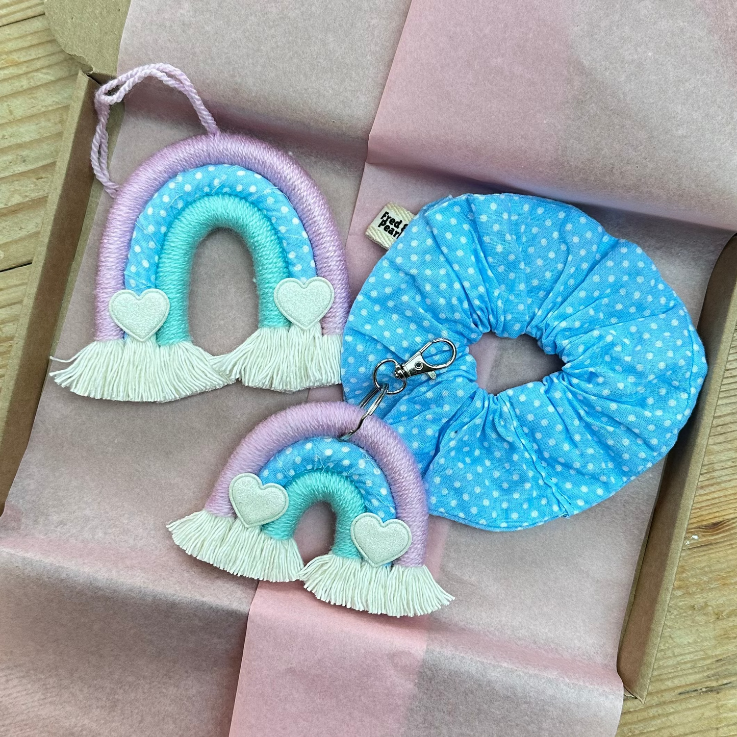Scrunchie & Rainbow Set - Pastel & Hearts