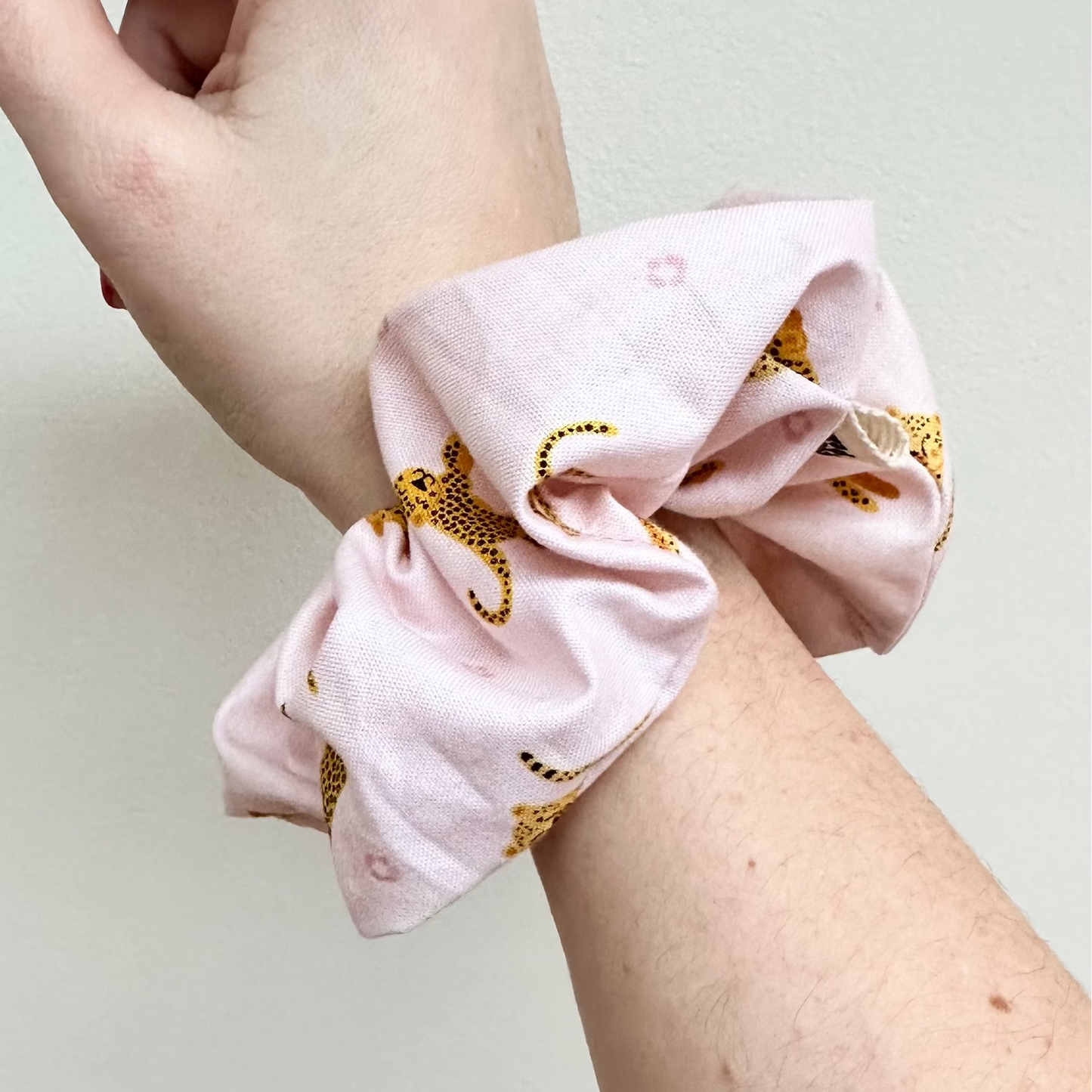 Scrunchie - Pink Cheetah