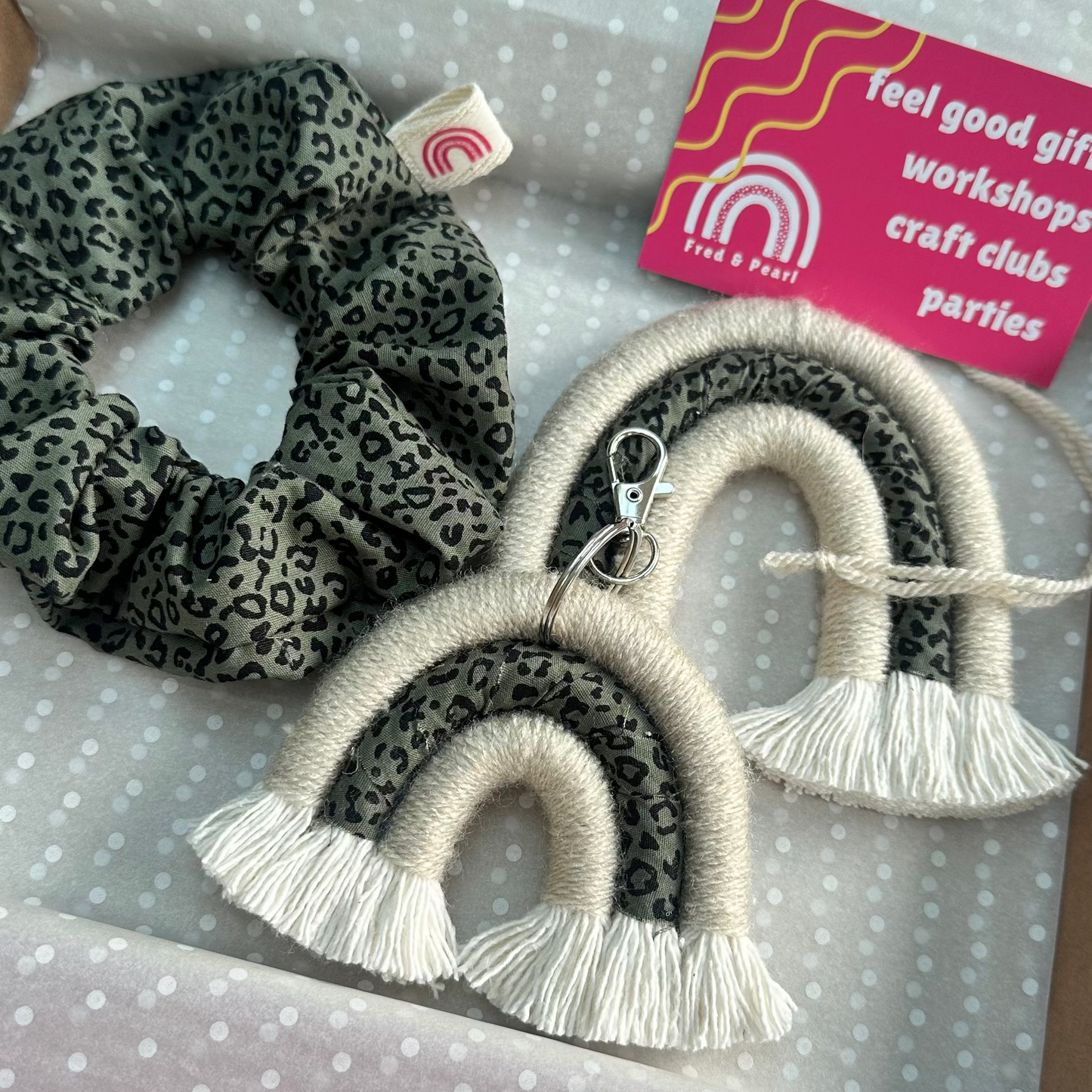 Scrunchie & Rainbow Set - Khaki Leopard