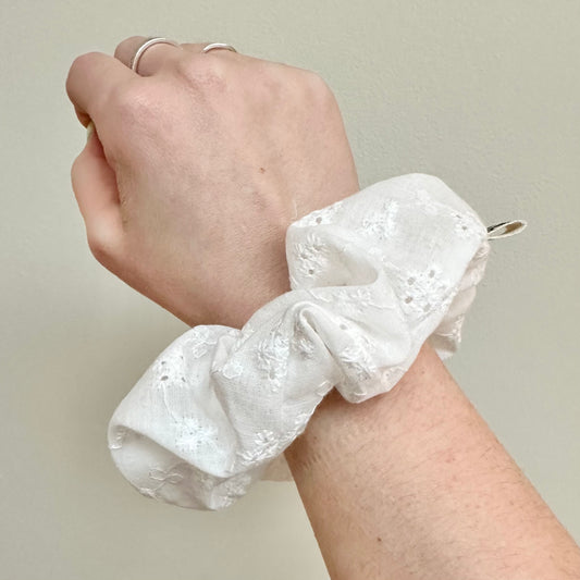 Scrunchie - White Broderie