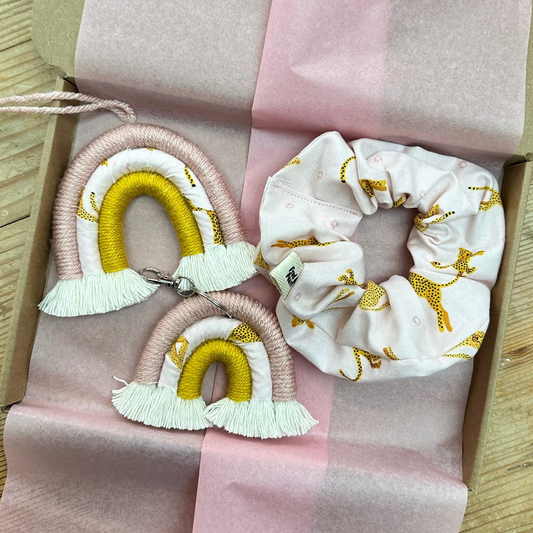 Scrunchie & Rainbow Set - Bees