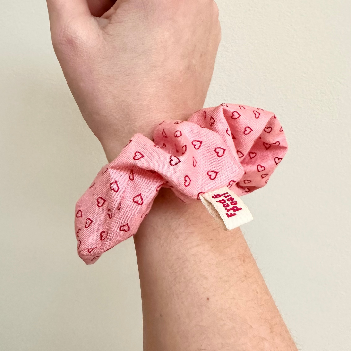 Scrunchie & Rainbow Set - Love Hearts