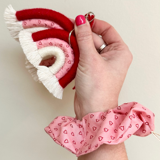 Scrunchie & Rainbow Set - Love Hearts